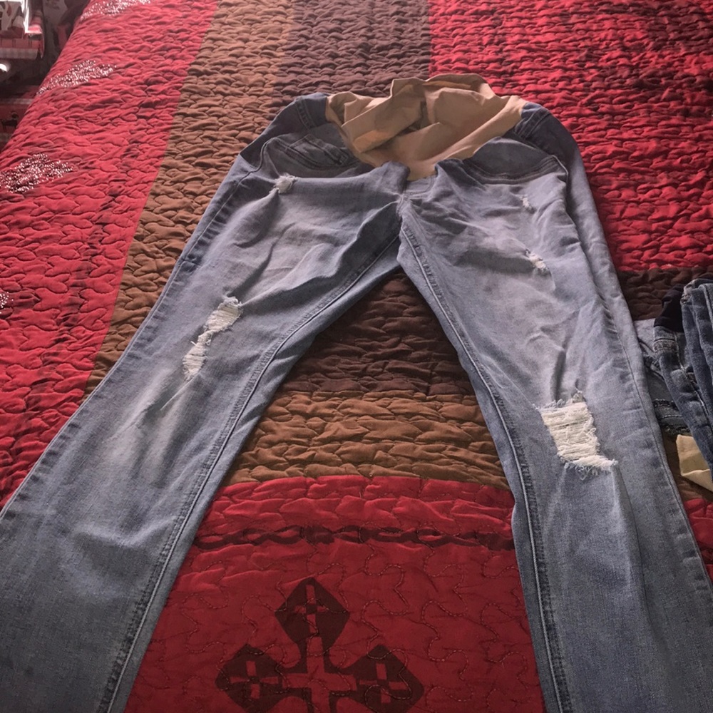Jessica Simpson maternity pants